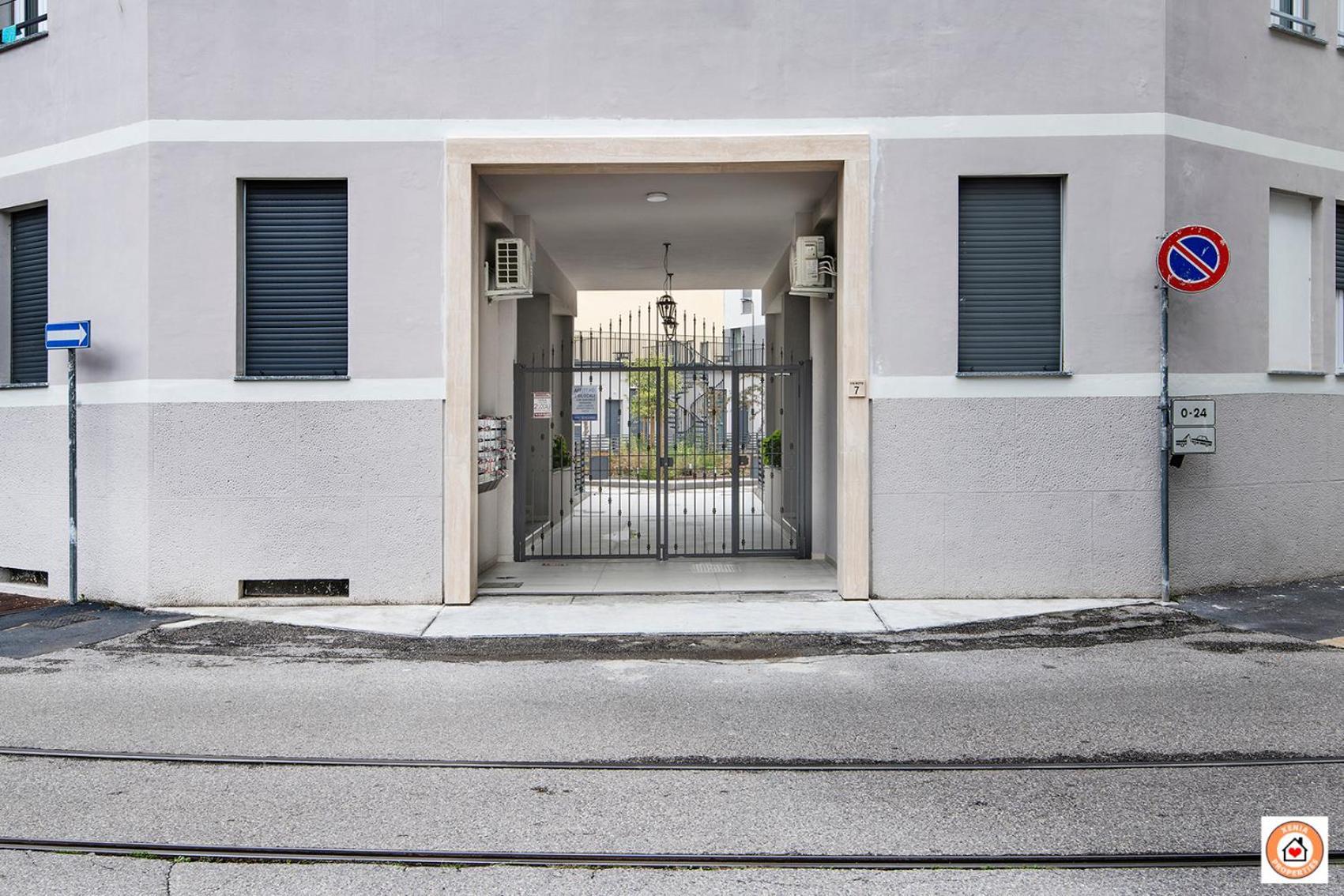 Borgo Milanese - Bocconi 15 Minuti Mailand